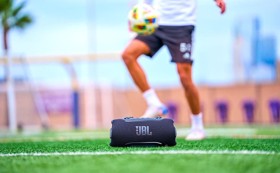 Legendary JBL sound that hits harder with AI Sound Boost