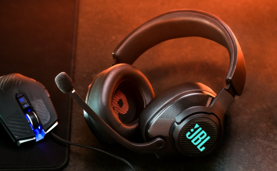 JBL QuantumSOUND Signature gives you a true audio edge