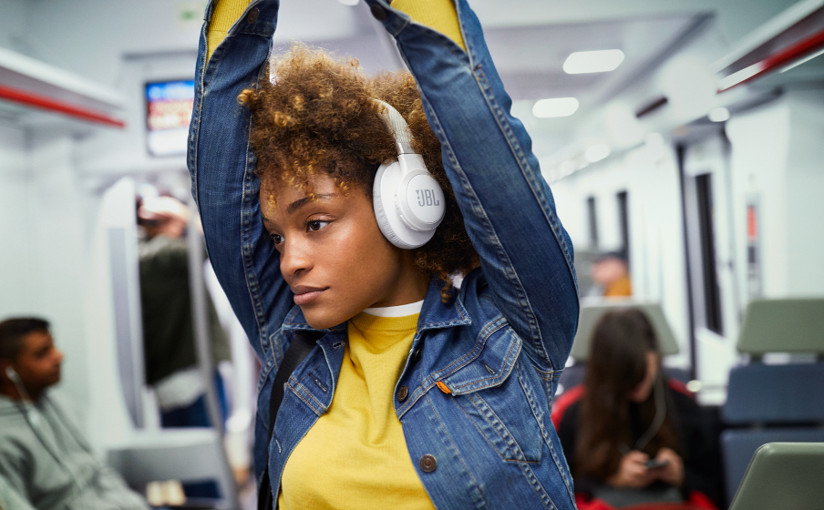 JBL LIVE 650BTNC | Over Ear Headphones